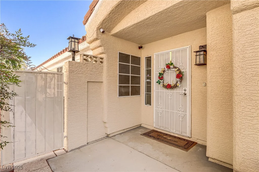 928 Carmel Shores, Las Vegas, NV 89128