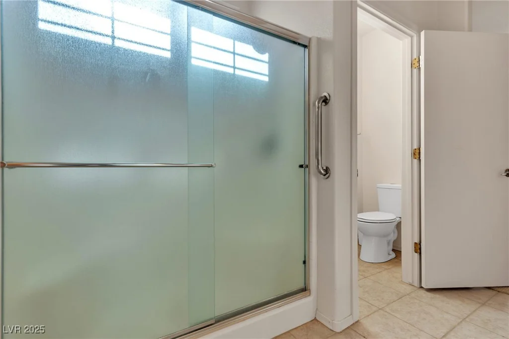 2101 Desert Woods, Henderson, NV 89012