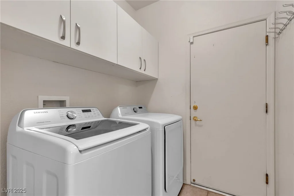 2101 Desert Woods, Henderson, NV 89012