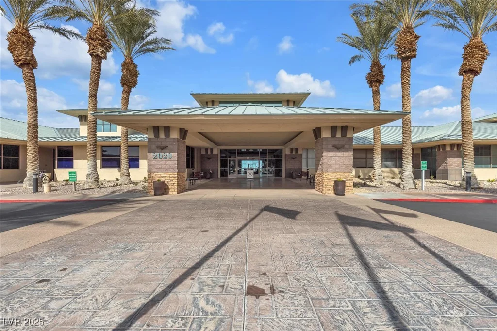 2101 Desert Woods, Henderson, NV 89012
