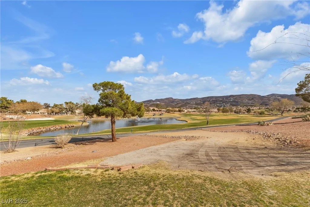 2101 Desert Woods, Henderson, NV 89012