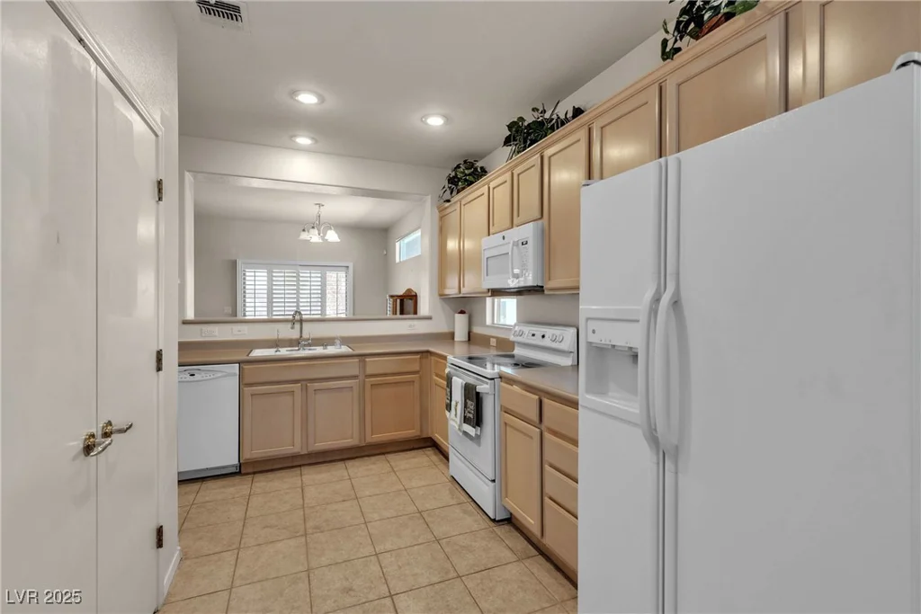 2101 Desert Woods, Henderson, NV 89012
