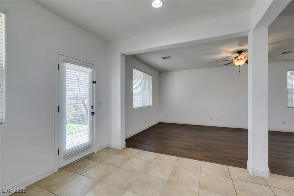 7640 Houston Peak, Las Vegas, NV 89166