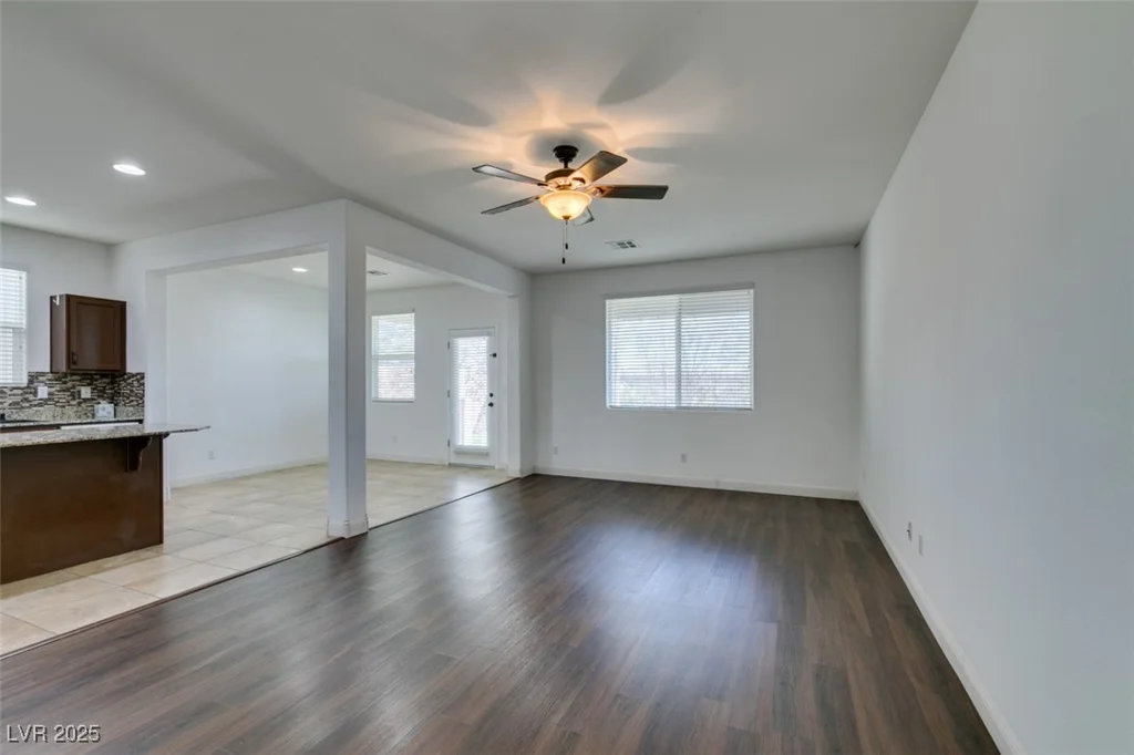 7640 Houston Peak, Las Vegas, NV 89166