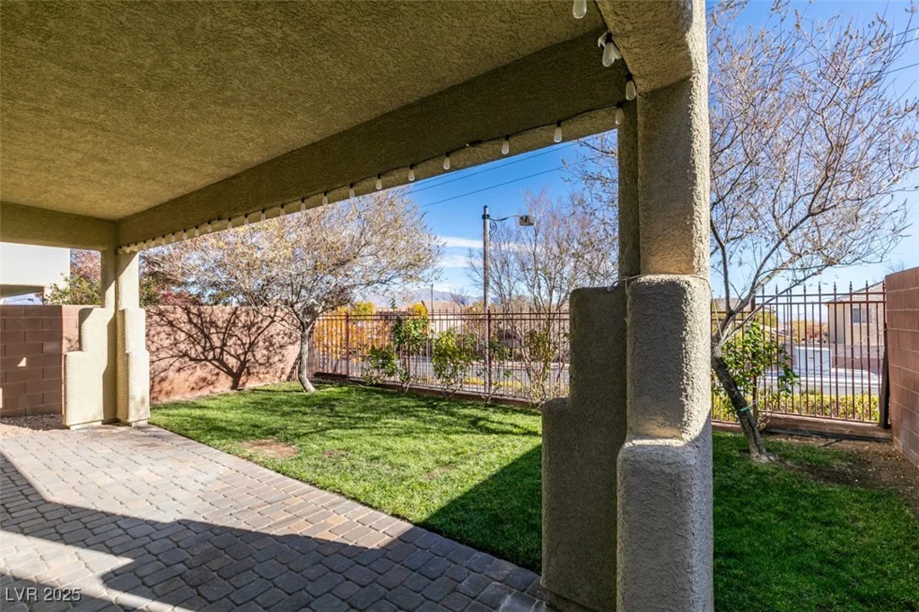 7640 Houston Peak, Las Vegas, NV 89166