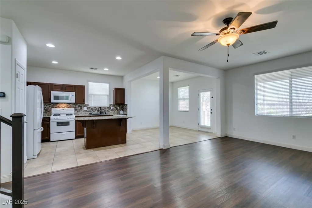 7640 Houston Peak, Las Vegas, NV 89166