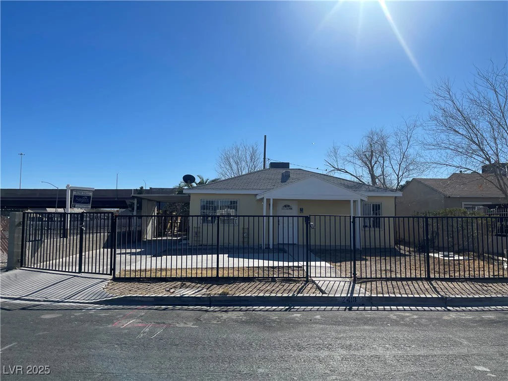 2410 Poplar, Las Vegas, NV 89101