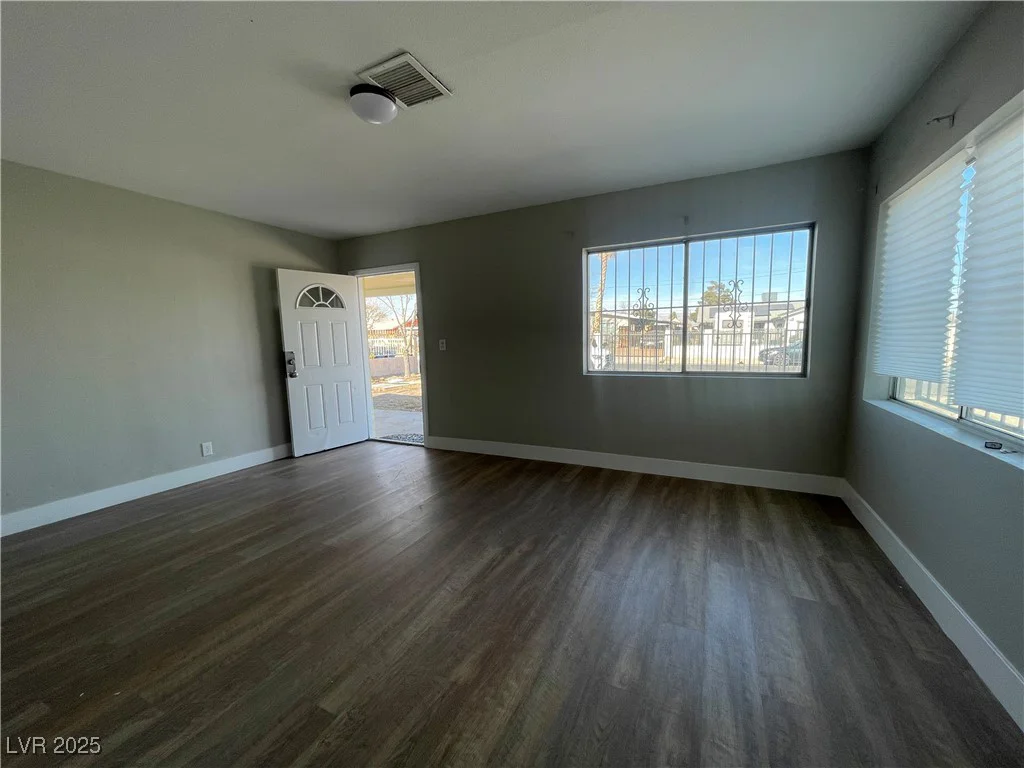 2410 Poplar, Las Vegas, NV 89101