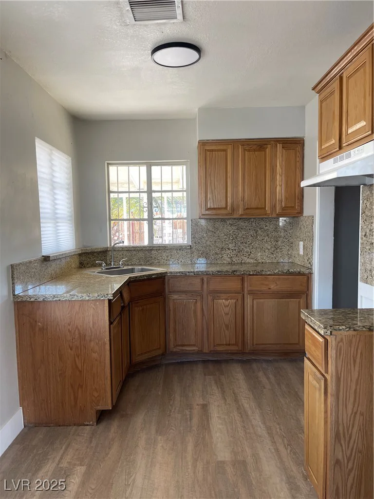 2410 Poplar, Las Vegas, NV 89101