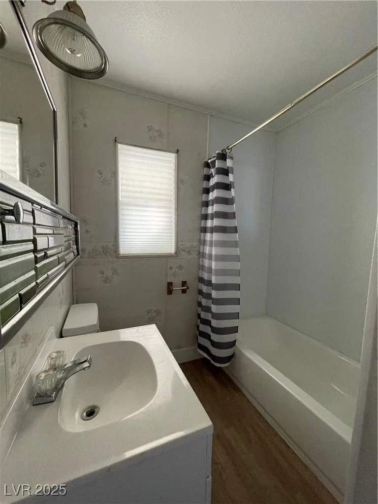 2410 Poplar, Las Vegas, NV 89101