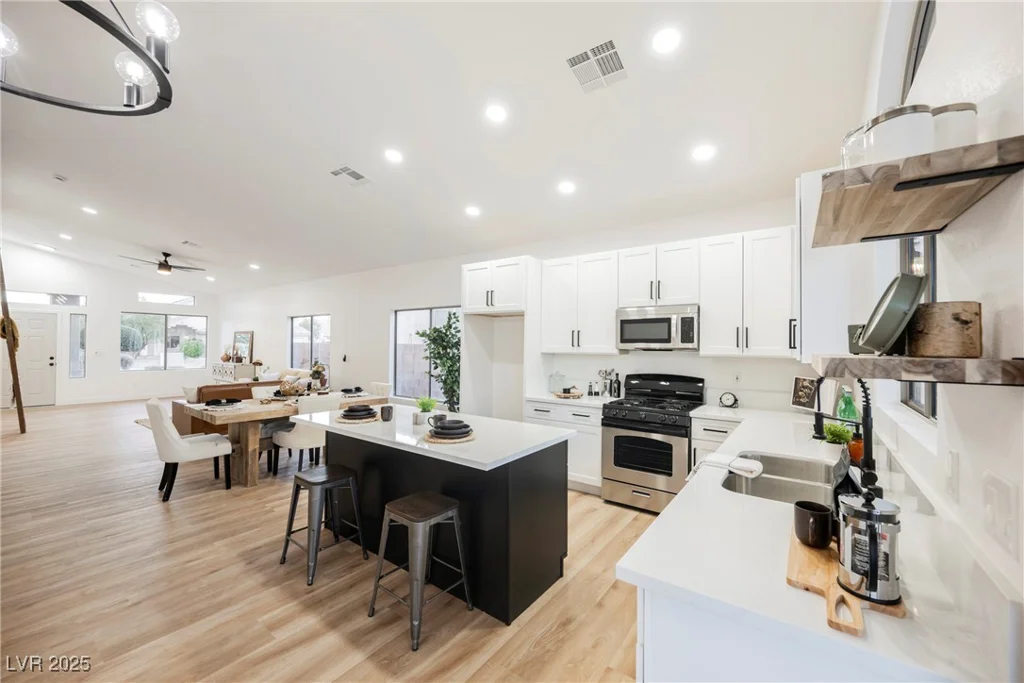 6304 Tanzanite, Las Vegas, NV 89130