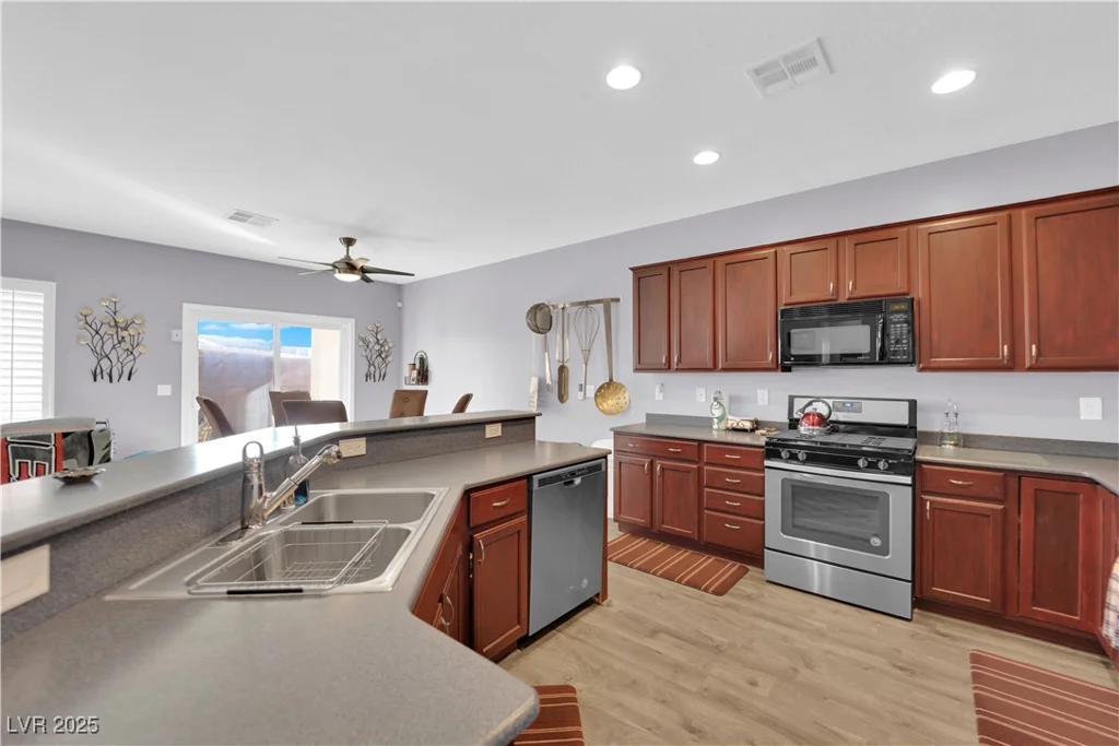 2525 Shore Bird, North Las Vegas, NV 89084