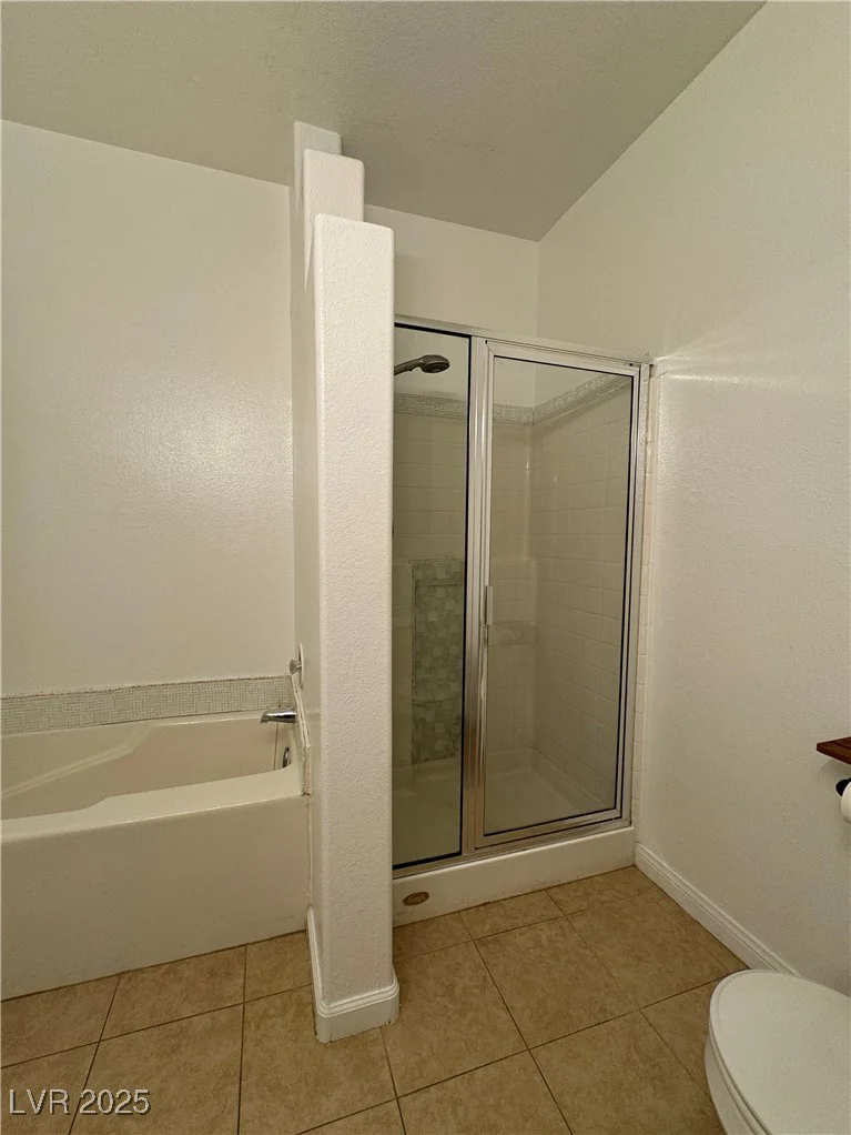 5751 Hacienda, Las Vegas, NV 89122