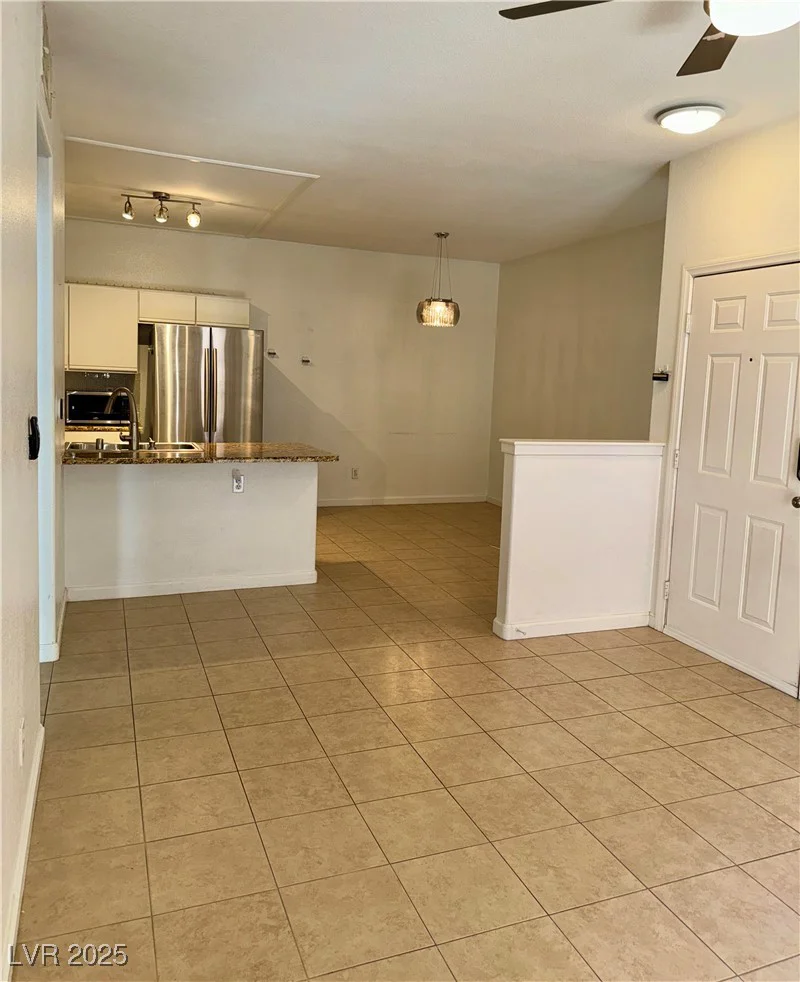 5751 Hacienda, Las Vegas, NV 89122
