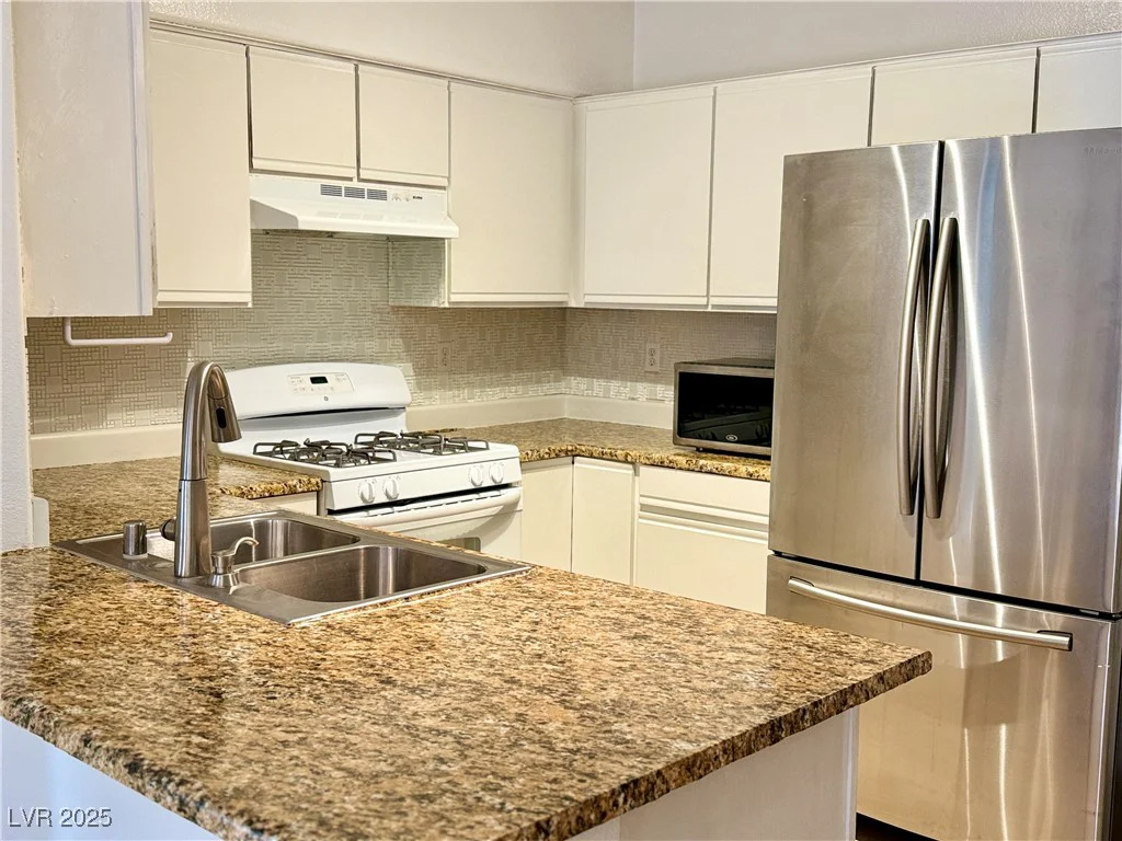 5751 Hacienda, Las Vegas, NV 89122