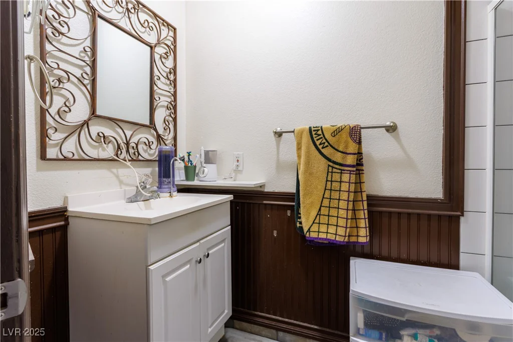 4300 San Mateo, North Las Vegas, NV 89032
