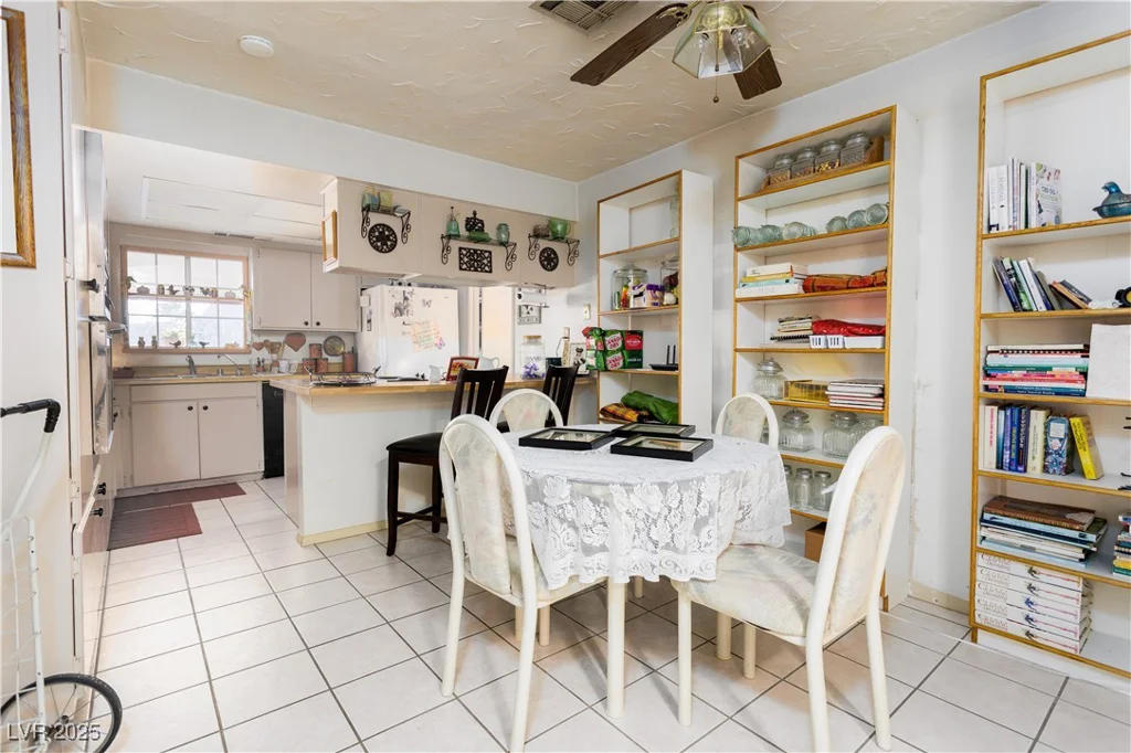 4300 San Mateo, North Las Vegas, NV 89032