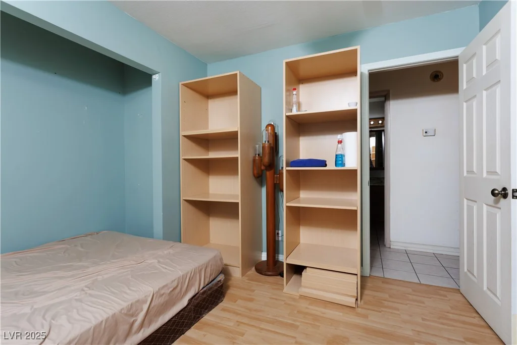 4300 San Mateo, North Las Vegas, NV 89032
