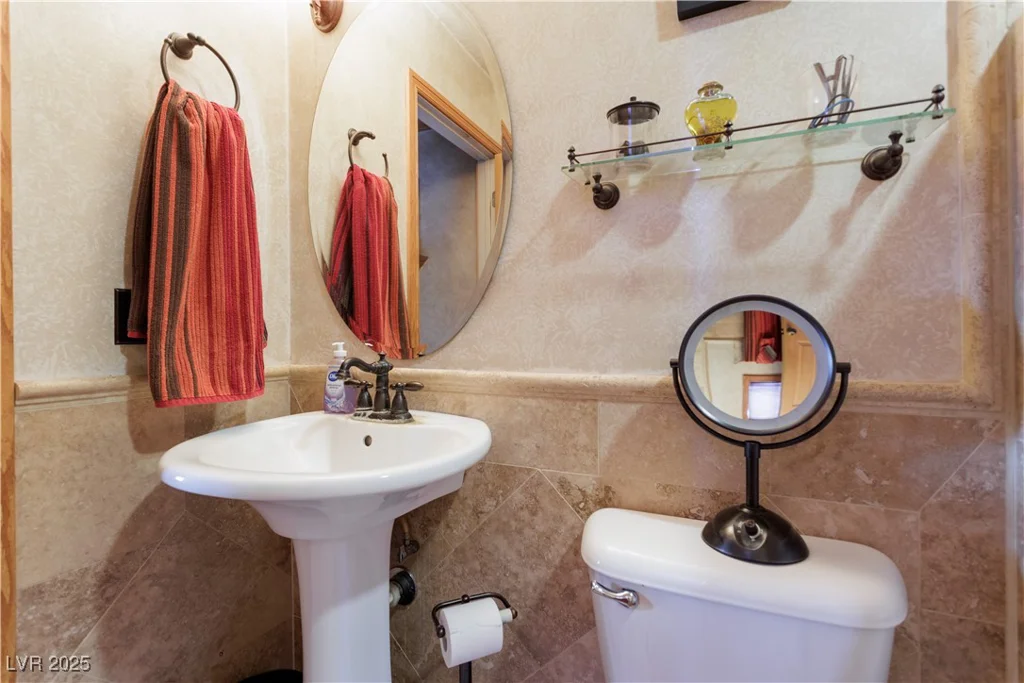 4300 San Mateo, North Las Vegas, NV 89032