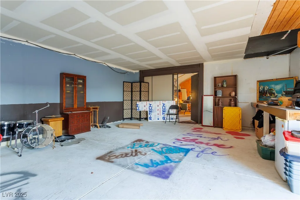 4300 San Mateo, North Las Vegas, NV 89032