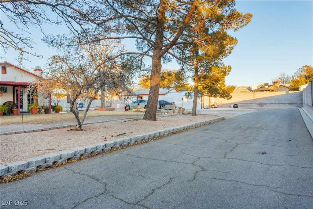 4300 San Mateo, North Las Vegas, NV 89032