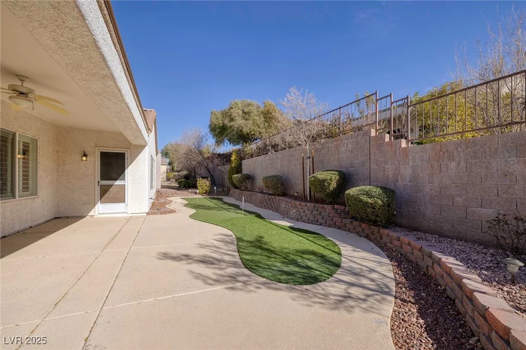 2204 Twin Falls, Henderson, NV 89044
