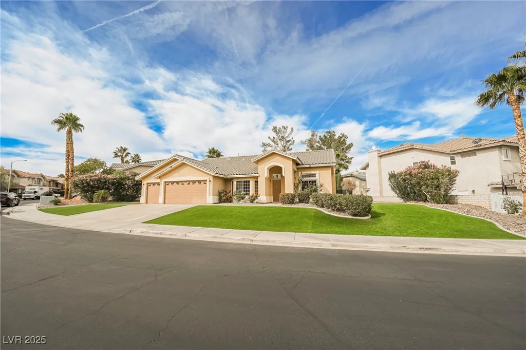 2424 Ping, Henderson, NV 89074
