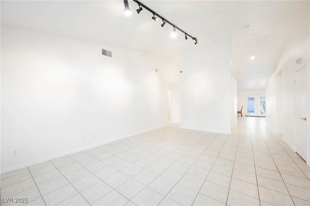 2424 Ping, Henderson, NV 89074