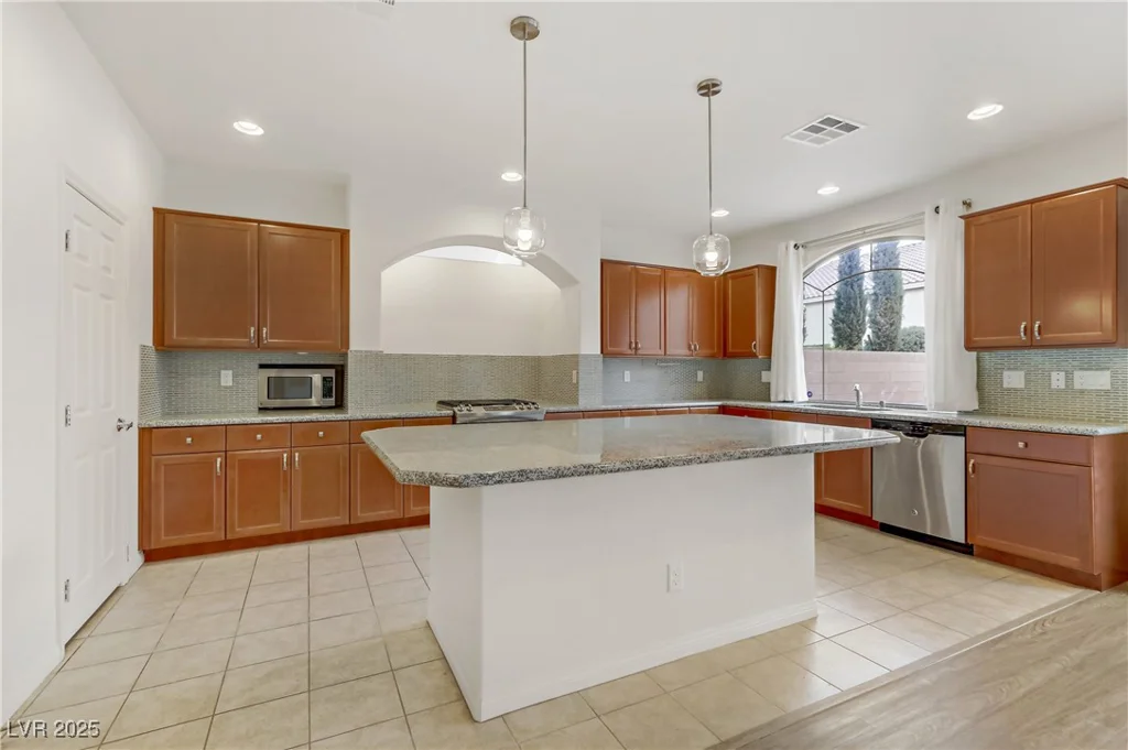 9792 Russian Hill, Las Vegas, NV 89141