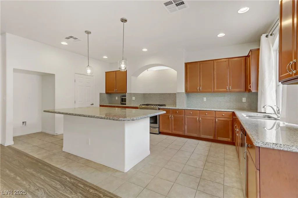 9792 Russian Hill, Las Vegas, NV 89141