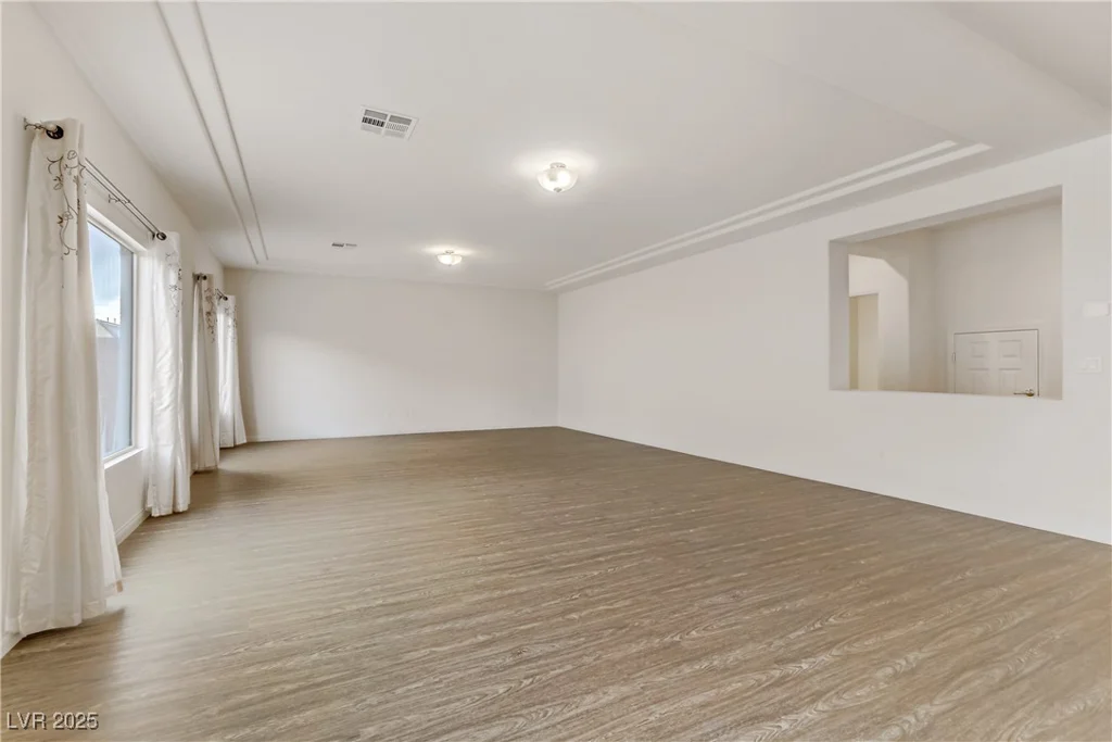 9792 Russian Hill, Las Vegas, NV 89141