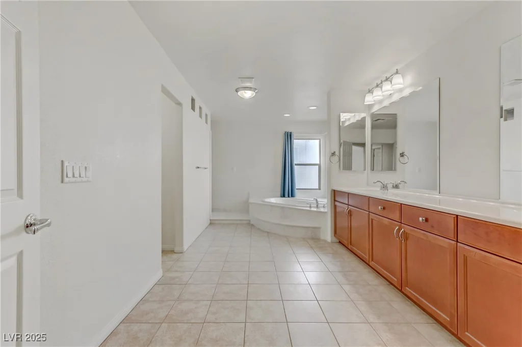 9792 Russian Hill, Las Vegas, NV 89141