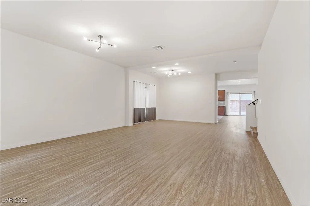 9792 Russian Hill, Las Vegas, NV 89141