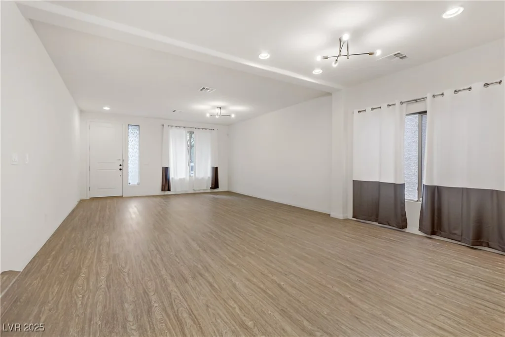 9792 Russian Hill, Las Vegas, NV 89141