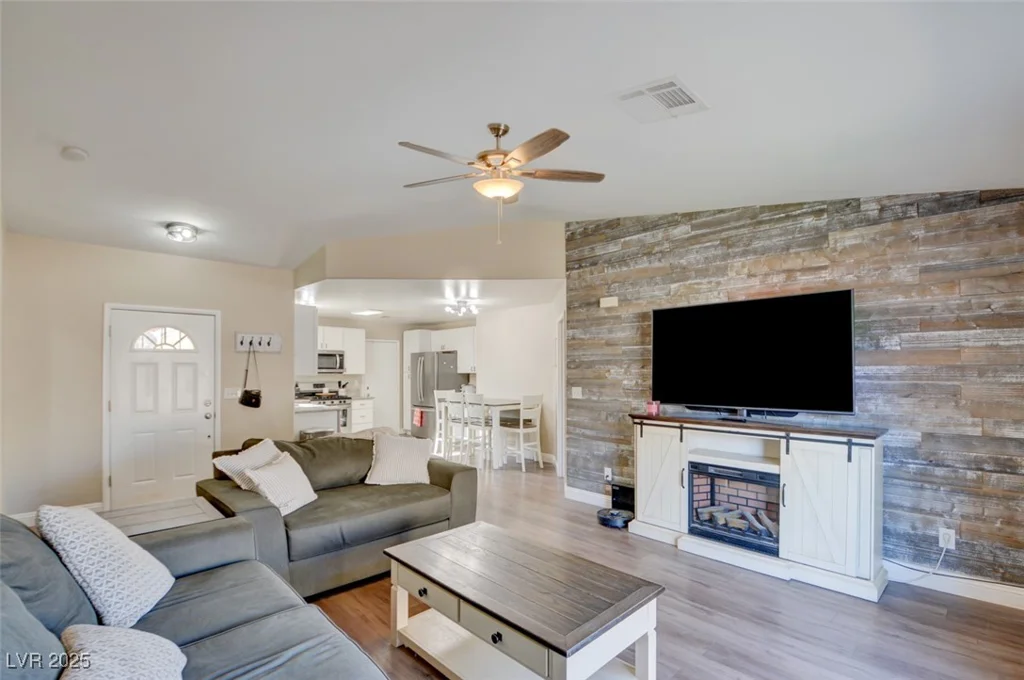 451 Wright, Henderson, NV 89015