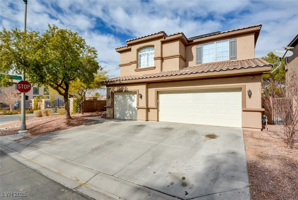 3402 Arcata Point, Las Vegas, NV 89141