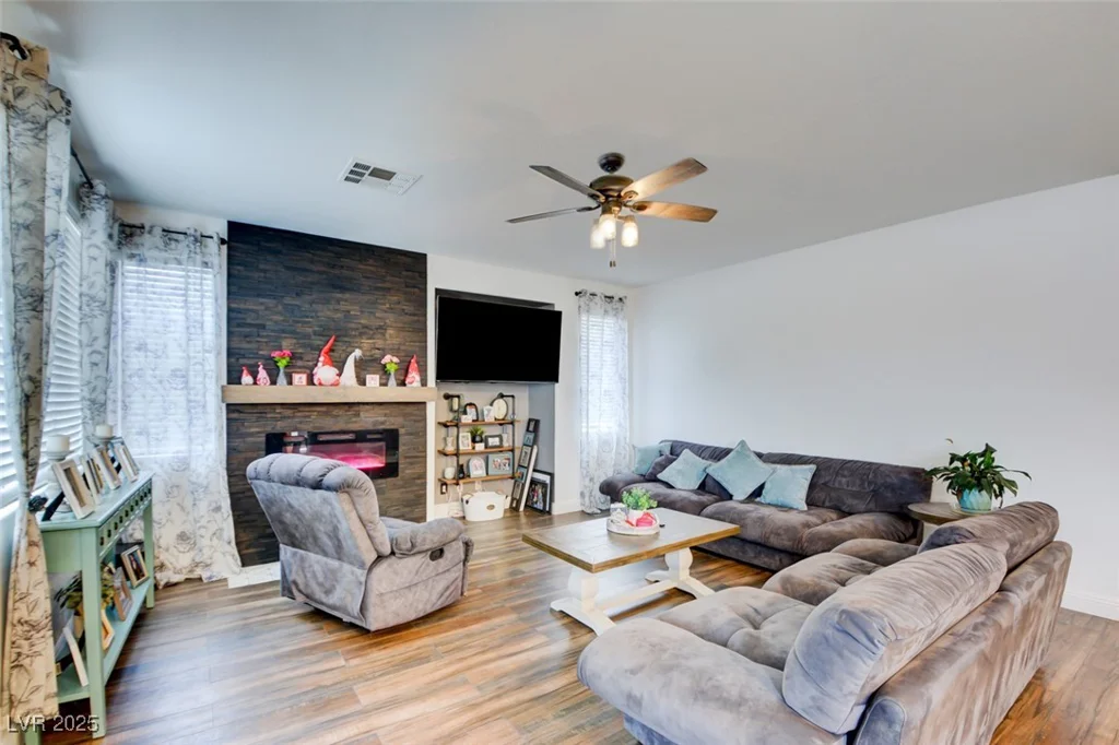 3402 Arcata Point, Las Vegas, NV 89141