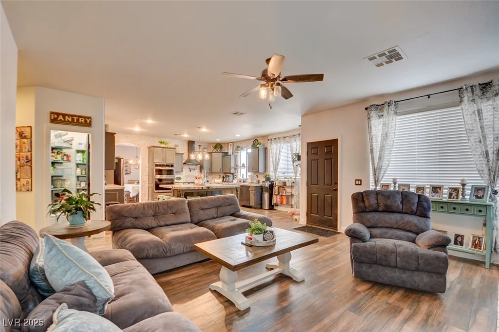 3402 Arcata Point, Las Vegas, NV 89141