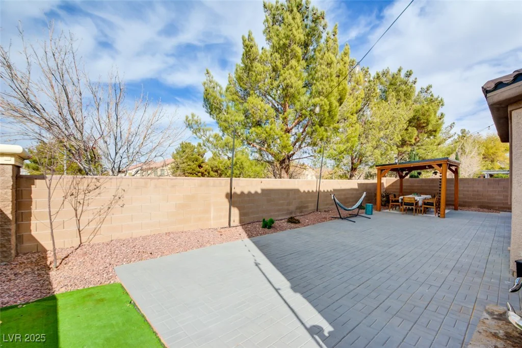 3402 Arcata Point, Las Vegas, NV 89141