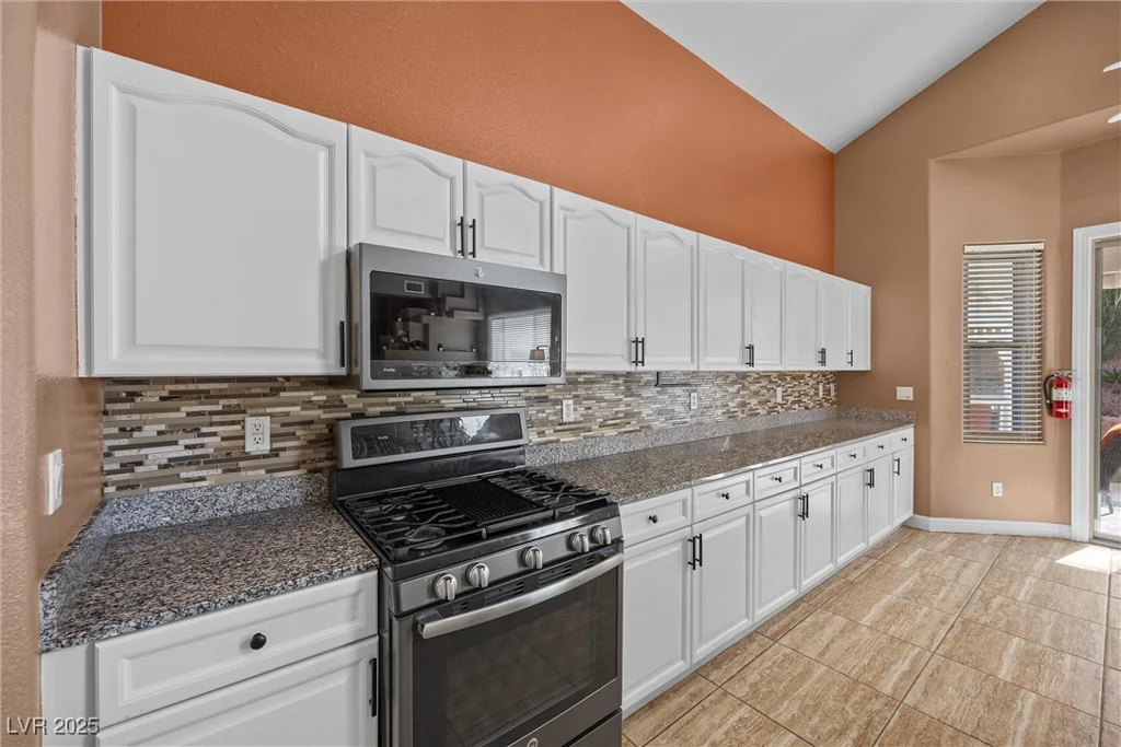 41 Voltaire, Henderson, NV 89002