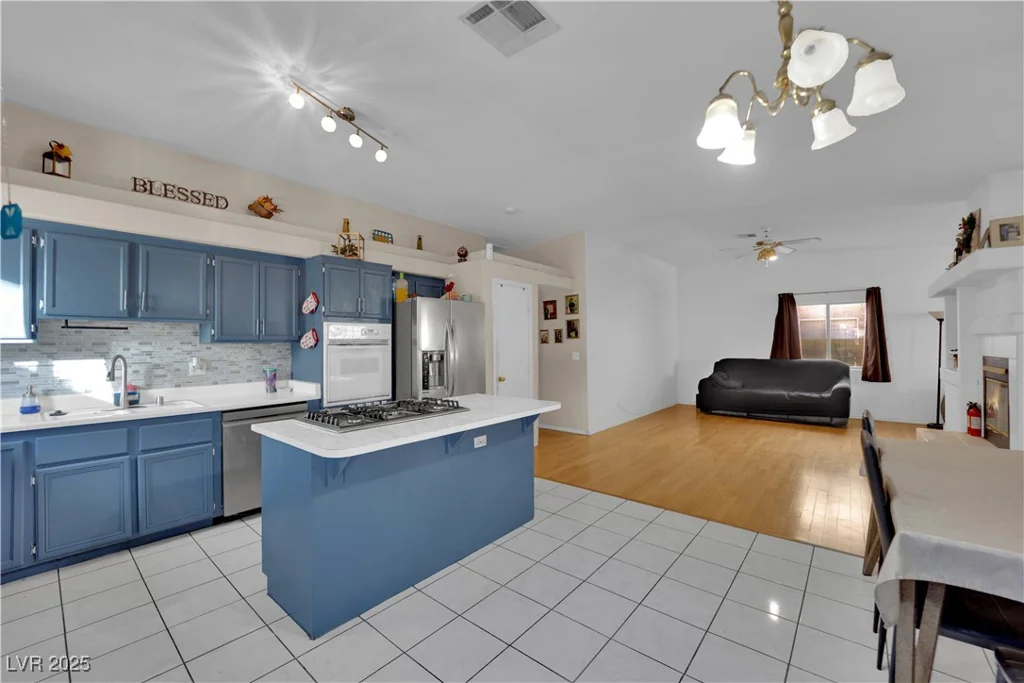 1320 Indian Hedge, North Las Vegas, NV 89032