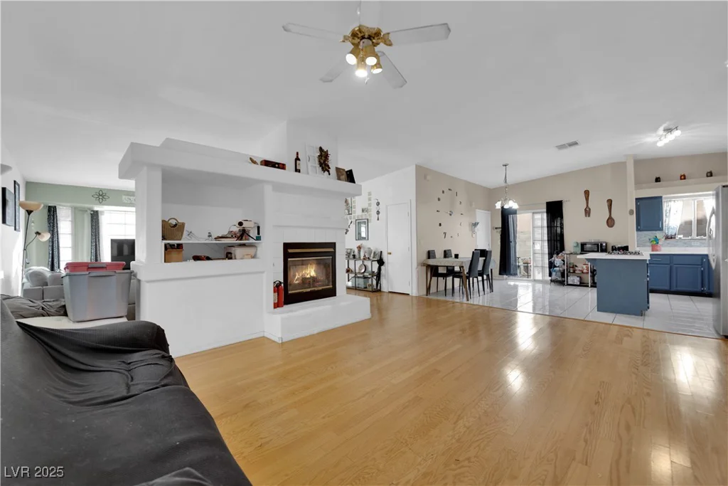 1320 Indian Hedge, North Las Vegas, NV 89032