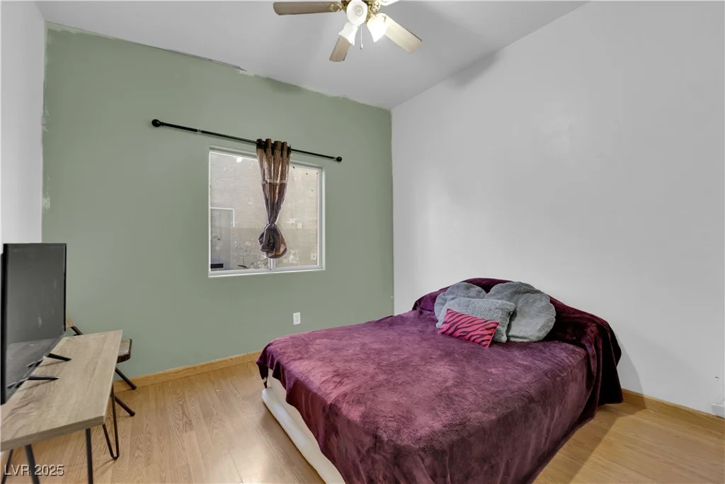 1320 Indian Hedge, North Las Vegas, NV 89032