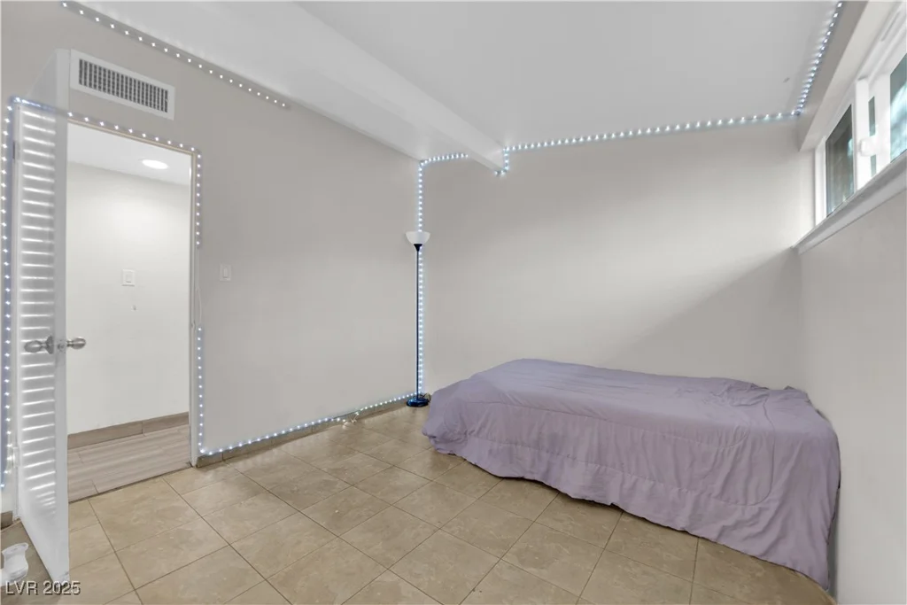 6205 Hargrove, Las Vegas, NV 89107