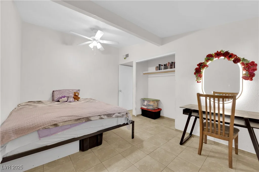 6205 Hargrove, Las Vegas, NV 89107