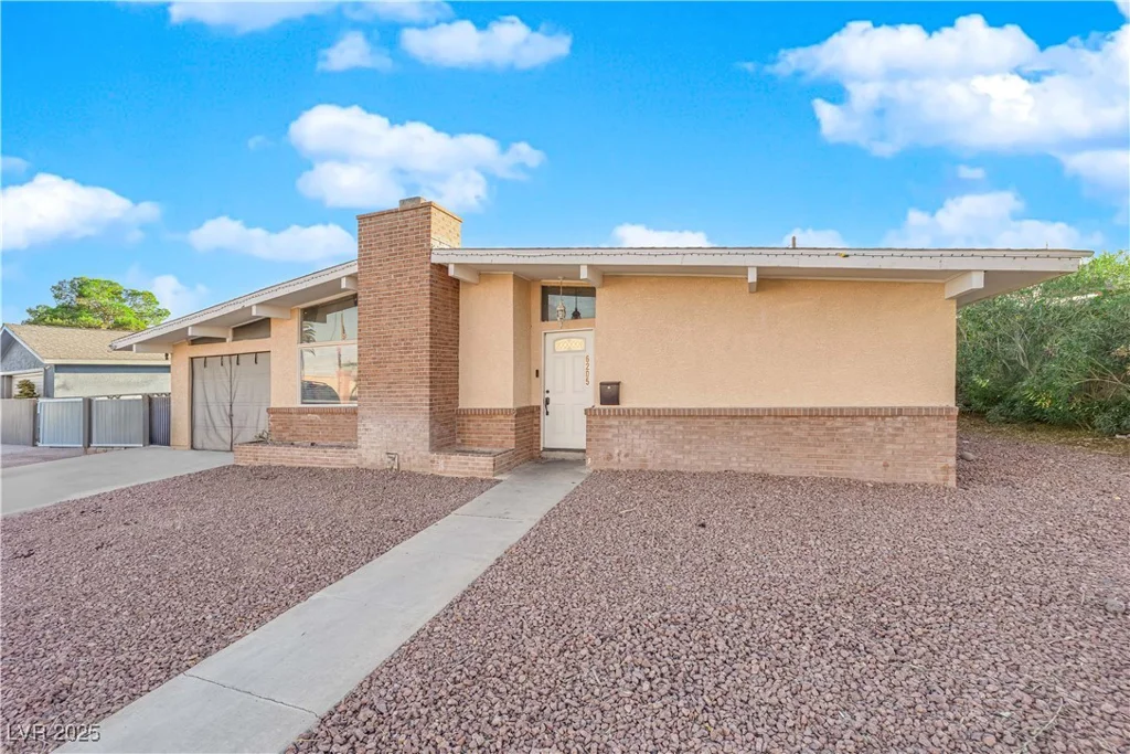 6205 Hargrove, Las Vegas, NV 89107
