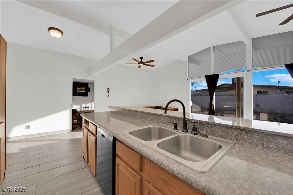 6205 Hargrove, Las Vegas, NV 89107
