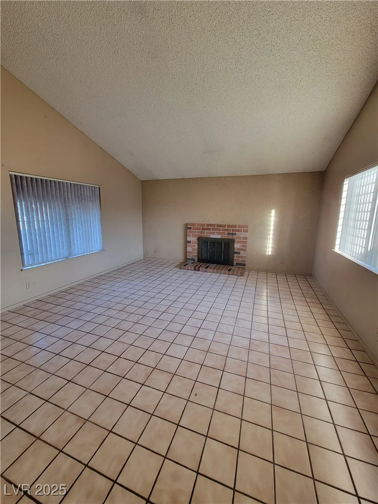 4079 Saint Louis, Las Vegas, NV 89104