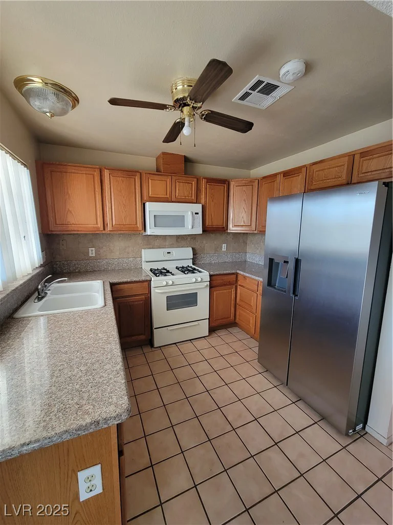4079 Saint Louis, Las Vegas, NV 89104
