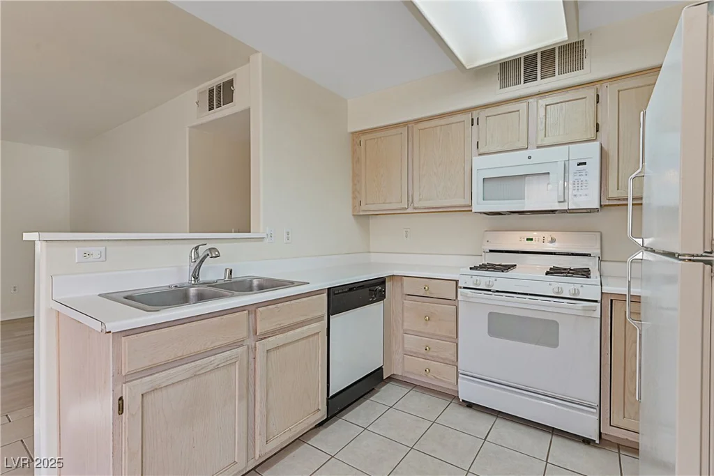 3425 Russell, Las Vegas, NV 89120